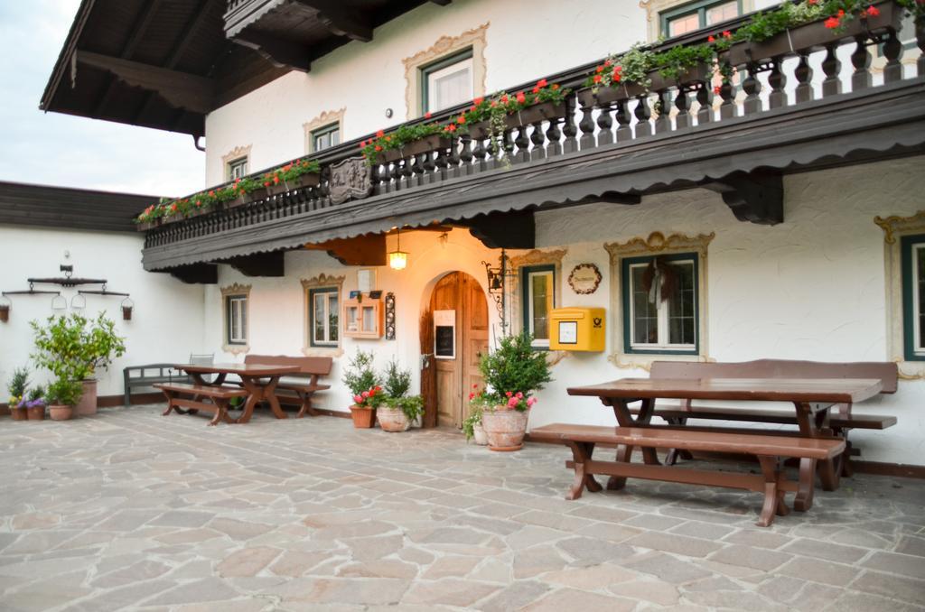 Hotel Restaurant Ferienwohnungen Alpenhof อูเบอร์ซี ภายนอก รูปภาพ