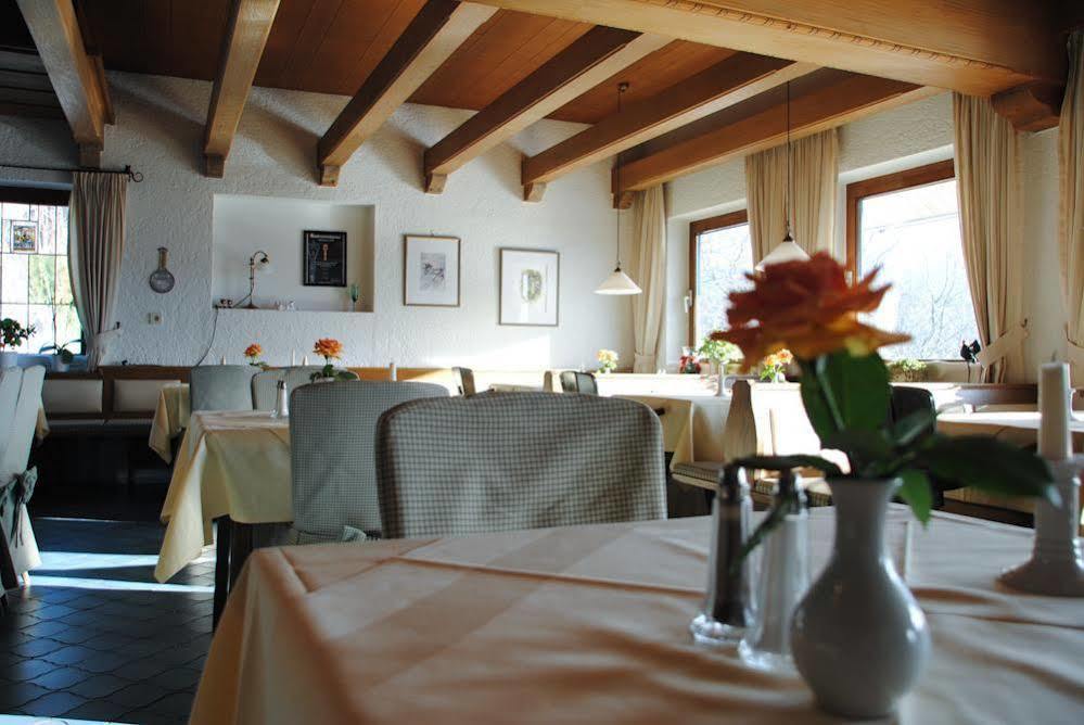 Hotel Restaurant Ferienwohnungen Alpenhof อูเบอร์ซี ภายนอก รูปภาพ